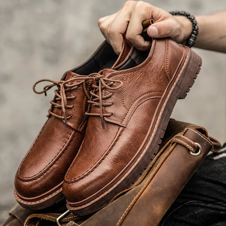 Hunter Moc-toe Leather Shoe