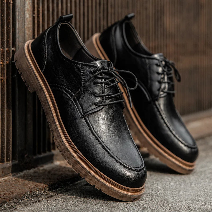 Hunter Moc-toe Leather Shoe