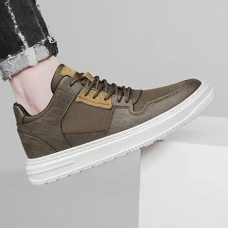 Ridgewood Leather Mid Top Sneaker