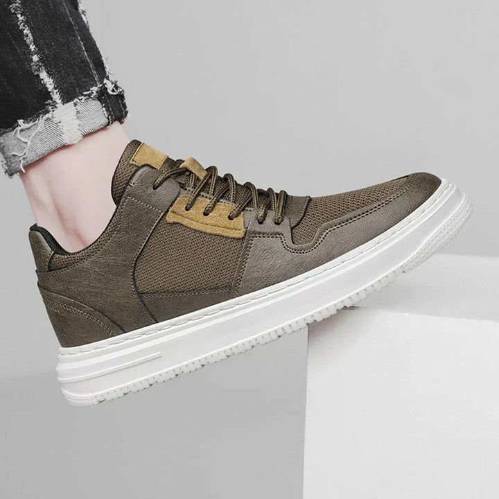 Ridgewood Leather Mid Top Sneaker