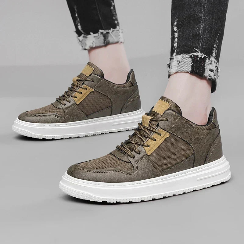 Ridgewood Leather Mid Top Sneaker